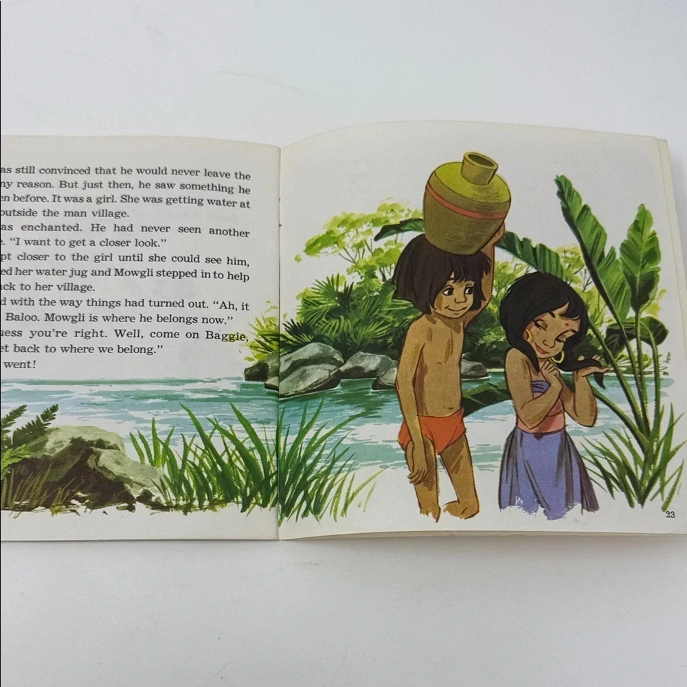 Vintage Walt Disney Kid’s Storybook “The Jungle Book”  (NO TAPE) 24 page book